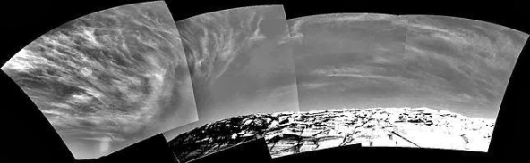 Las nubes de Marte . Si no había atmósfera ! . Ra Station Club . 9 Octubre 2013 . 13e82-cirrus_clouds_on_mars-644x200